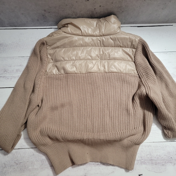 Varley, Taupe, Half Zip Pullover Sweater - Picture 2 of 3